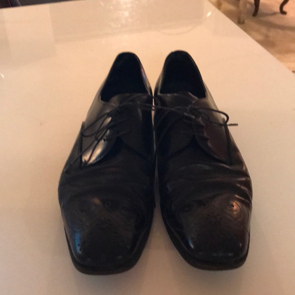 Prada men’s black wing tips SIZE 38.5/10.5 Us